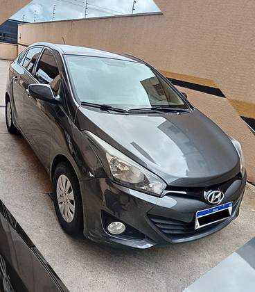 HYUNDAI HB20S 1.0 COMFORT PLUS 12V FLEX 4P MANUAL